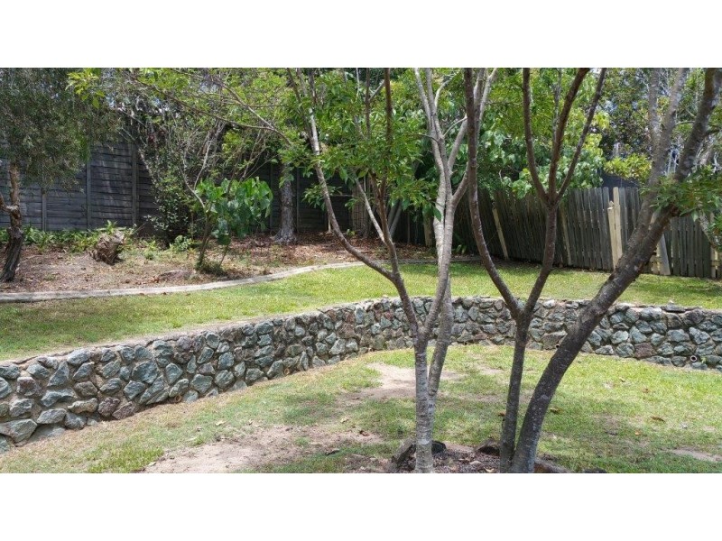 18 Hylacola Drive, Albany Creek QLD 4035