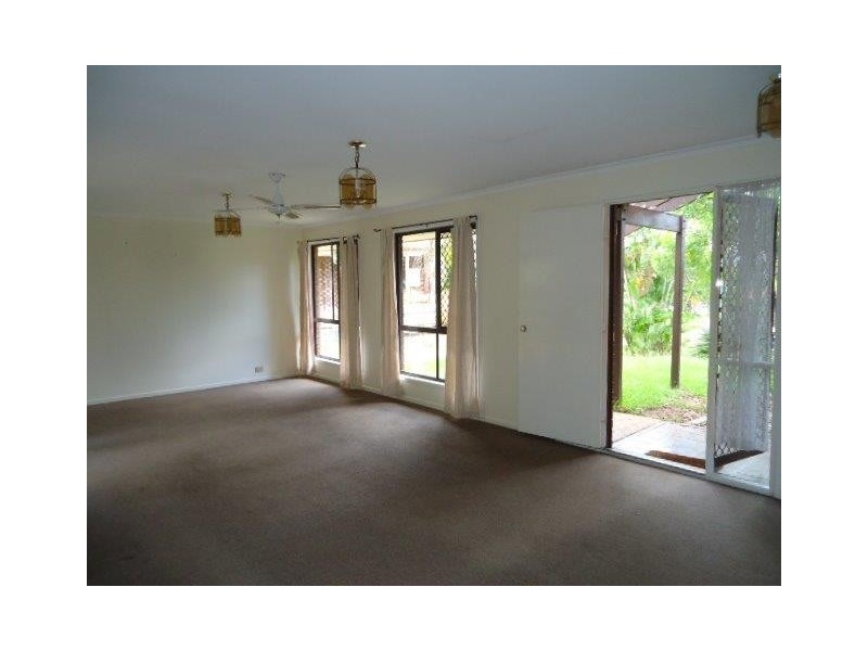 18 Hylacola Drive, Albany Creek QLD 4035
