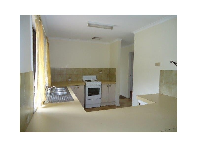 18 Hylacola Drive, Albany Creek QLD 4035