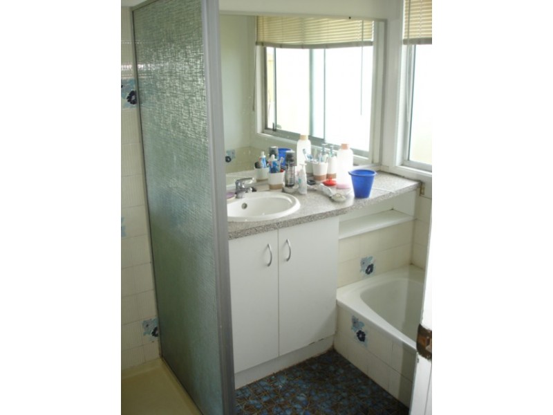 10 Tiverton Street, Everton Hills QLD 4053