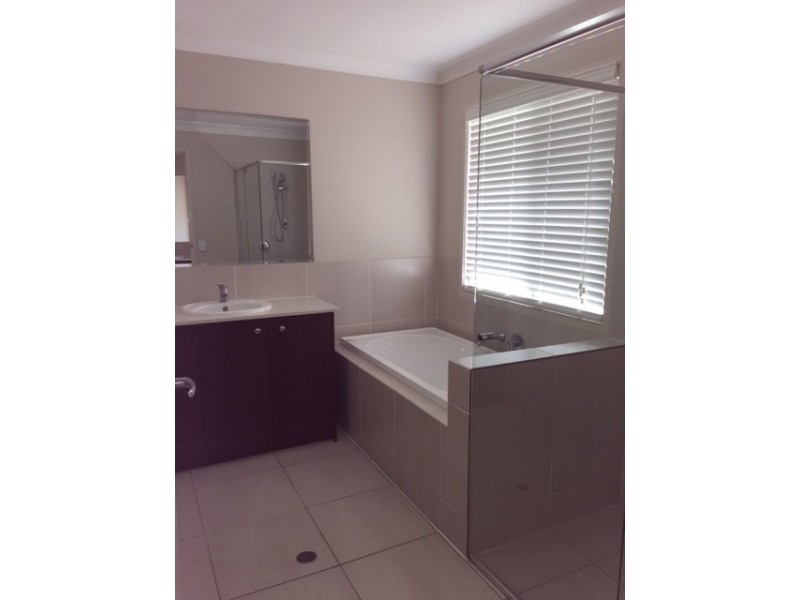 51A Stationview Street, Mitchelton QLD 4053