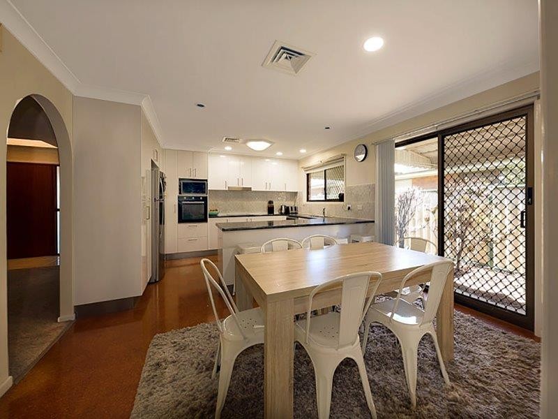 17 Hagman Street, Stafford Heights QLD 4053