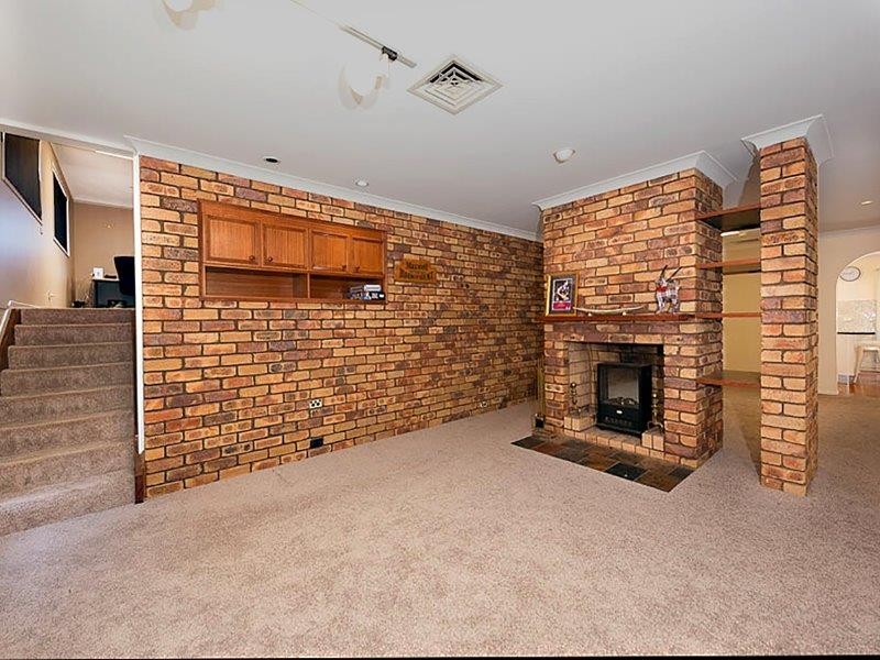 17 Hagman Street, Stafford Heights QLD 4053