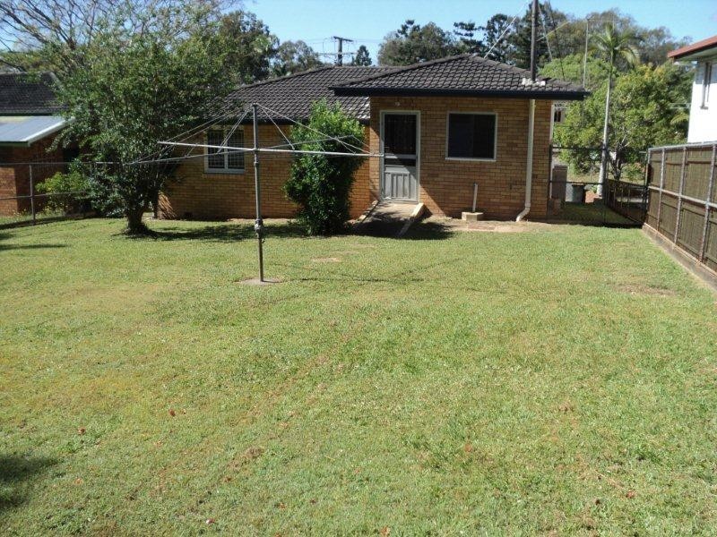 28 Braidwood Street, Everton Park QLD 4053