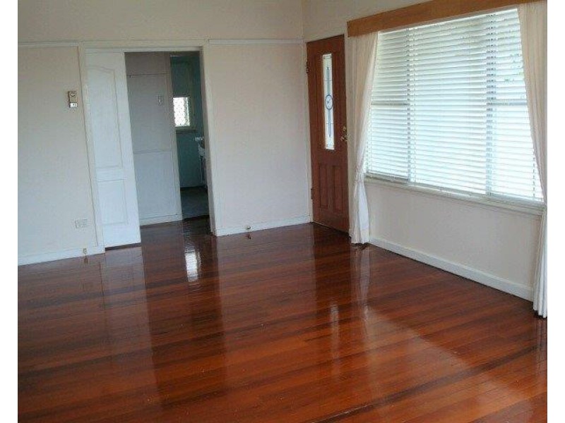 100 Byth Street, Stafford QLD 4053