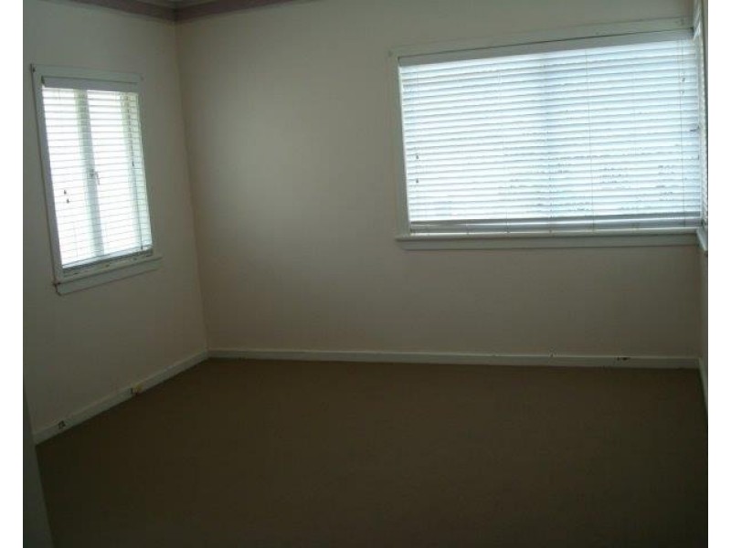 100 Byth Street, Stafford QLD 4053
