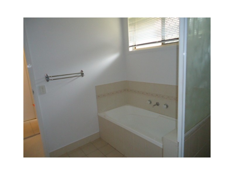 87 Silkyoak Circuit, Fitzgibbon QLD 4018