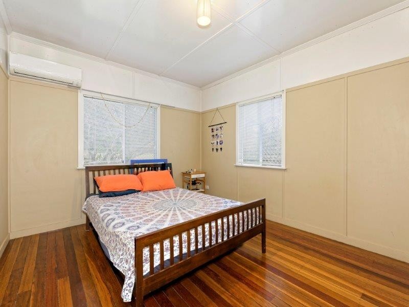 6 Armfield Street, Stafford QLD 4053