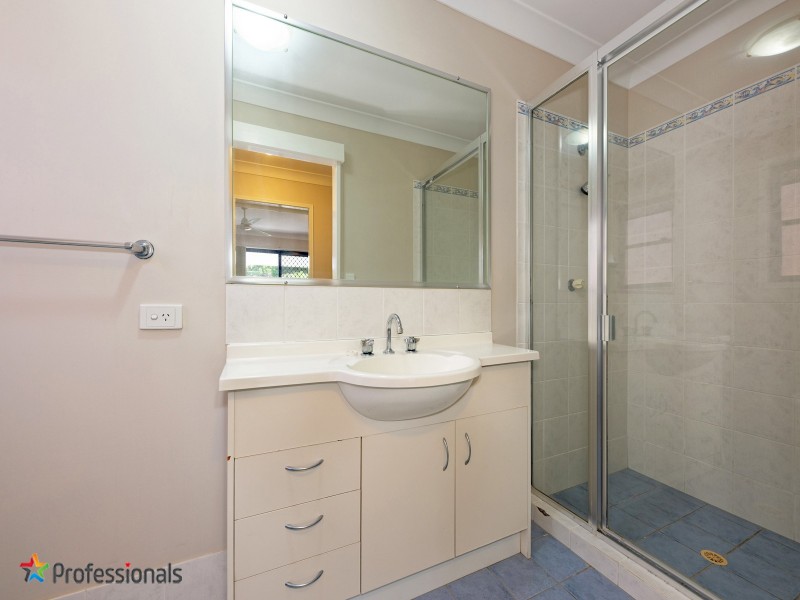 2/17 Grays Road, Gaythorne QLD 4051