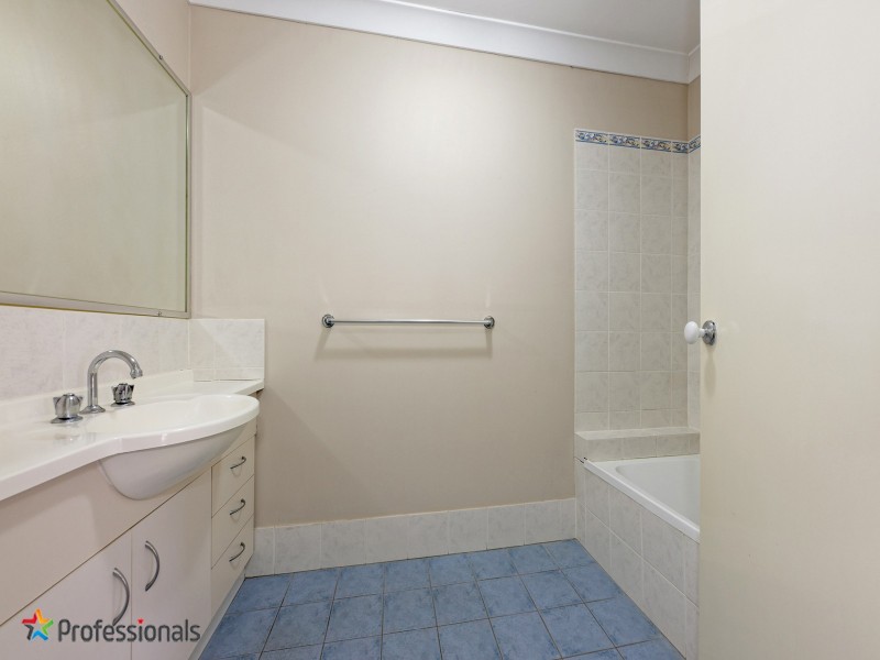 2/17 Grays Road, Gaythorne QLD 4051