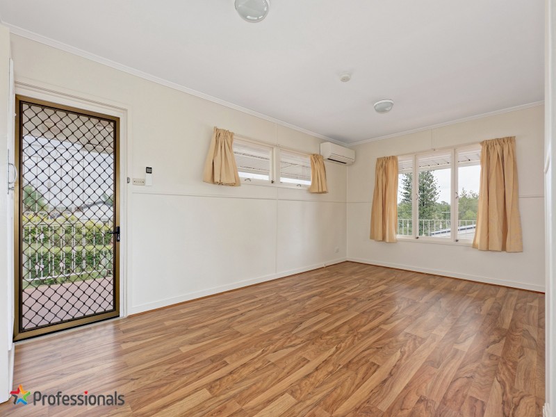 15 Ormeley Street, Stafford Heights QLD 4053