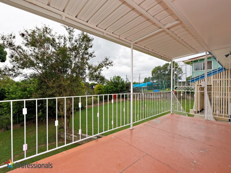 15 Ormeley Street, Stafford Heights QLD 4053