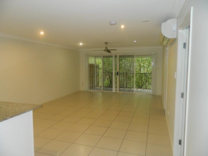 1/19 Adam Court, Kallangur QLD 4503