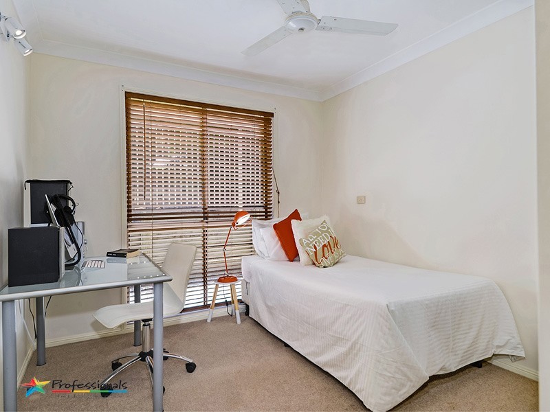 18 Soames Street, Everton Park QLD 4053