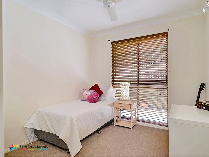 18 Soames Street, Everton Park QLD 4053