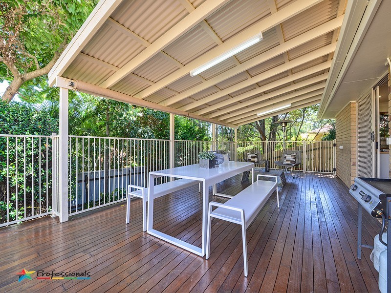 18 Soames Street, Everton Park QLD 4053