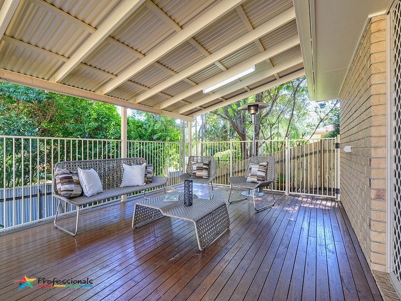 18 Soames Street, Everton Park QLD 4053