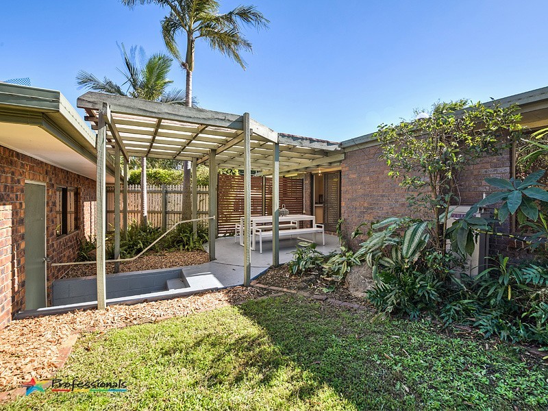 2 Kaoriki Court, Albany Creek QLD 4035
