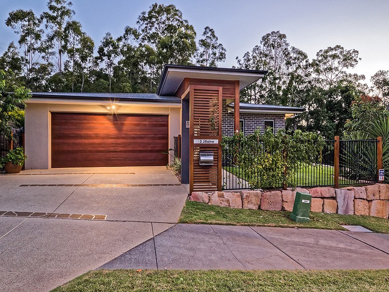 13 Jillaine Street, Everton Hills QLD 4053