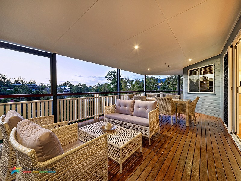 7 Dellwood Court, Ferny Hills QLD 4055