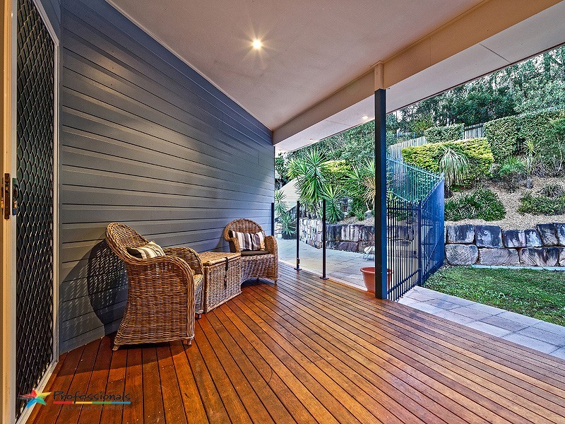 7 Dellwood Court, Ferny Hills QLD 4055