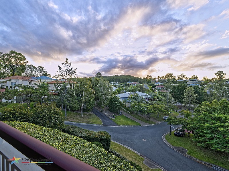 7 Dellwood Court, Ferny Hills QLD 4055