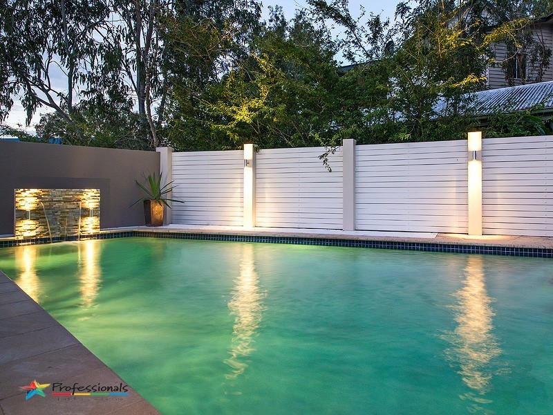 7 Dellwood Court, Ferny Hills QLD 4055