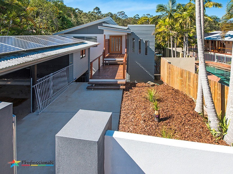 27 Sleaford Street, Chapel Hill QLD 4069
