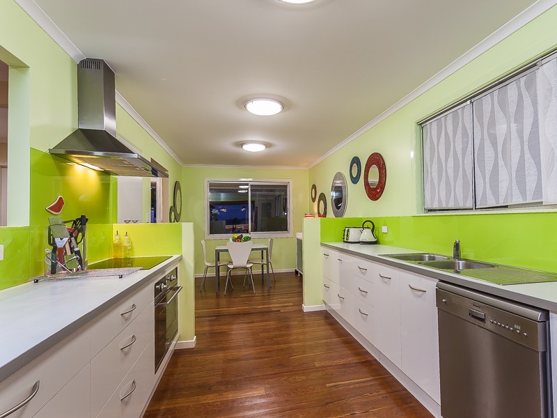 1038 South Pine Road, Everton Hills QLD 4053