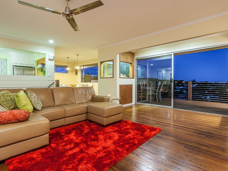 1038 South Pine Road, Everton Hills QLD 4053