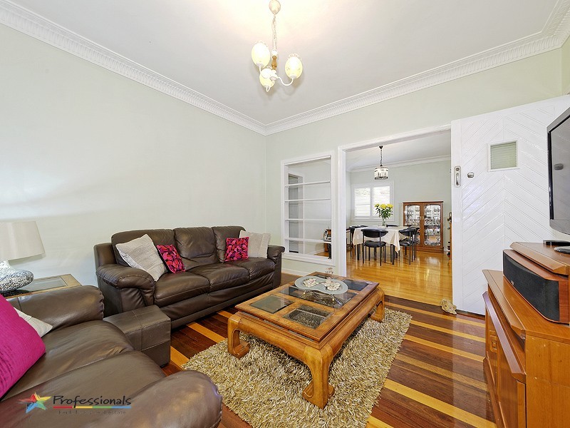 1 Elkhorn Street, Enoggera QLD 4051