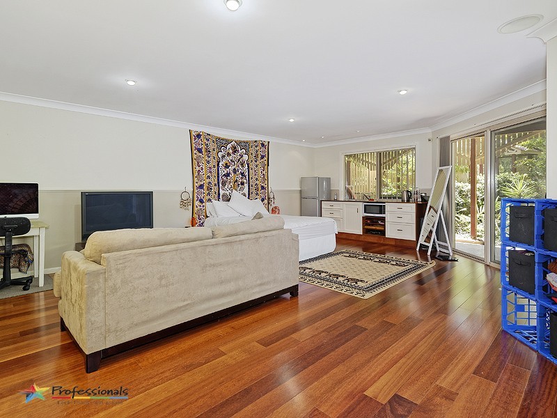 53 Rogers Parade West, Everton Park QLD 4053