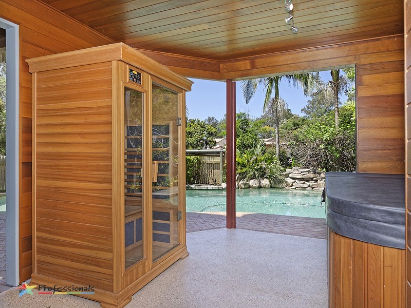 53 Rogers Parade West, Everton Park QLD 4053