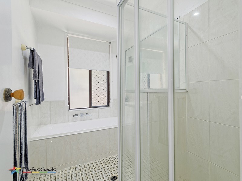 51 Rogers Parade West, Everton Park QLD 4053