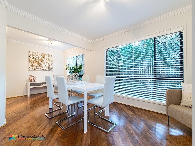 439 Bielby Street, Kenmore Hills QLD 4069