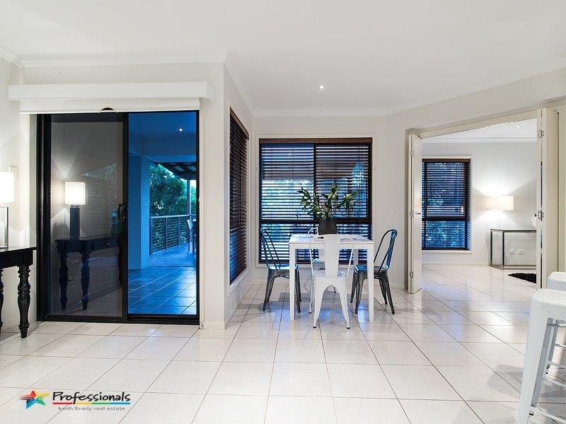 439 Bielby Street, Kenmore Hills QLD 4069