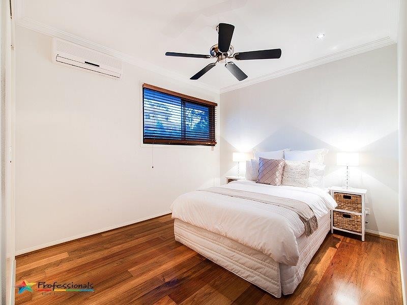 439 Bielby Street, Kenmore Hills QLD 4069