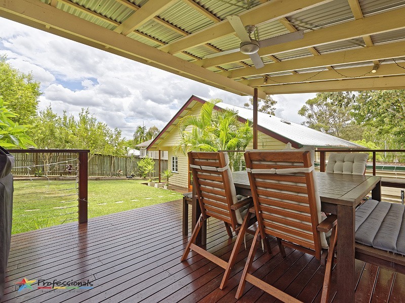 35 Mimosa Street, Mitchelton QLD 4053