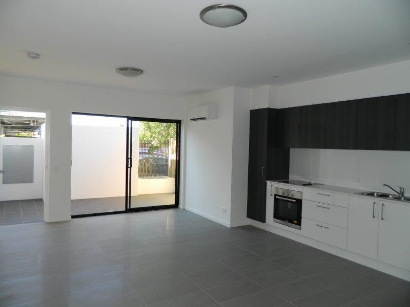 1/14 Gordon Parade, Everton Park QLD 4053