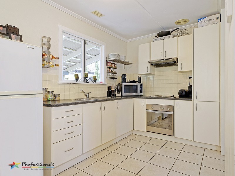 49 Yanderra Avenue, Arana Hills QLD 4054