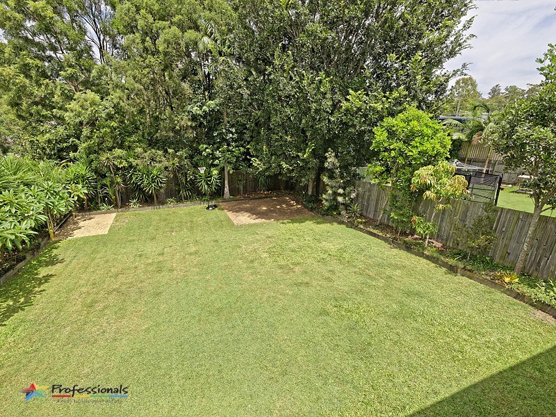 49 Yanderra Avenue, Arana Hills QLD 4054