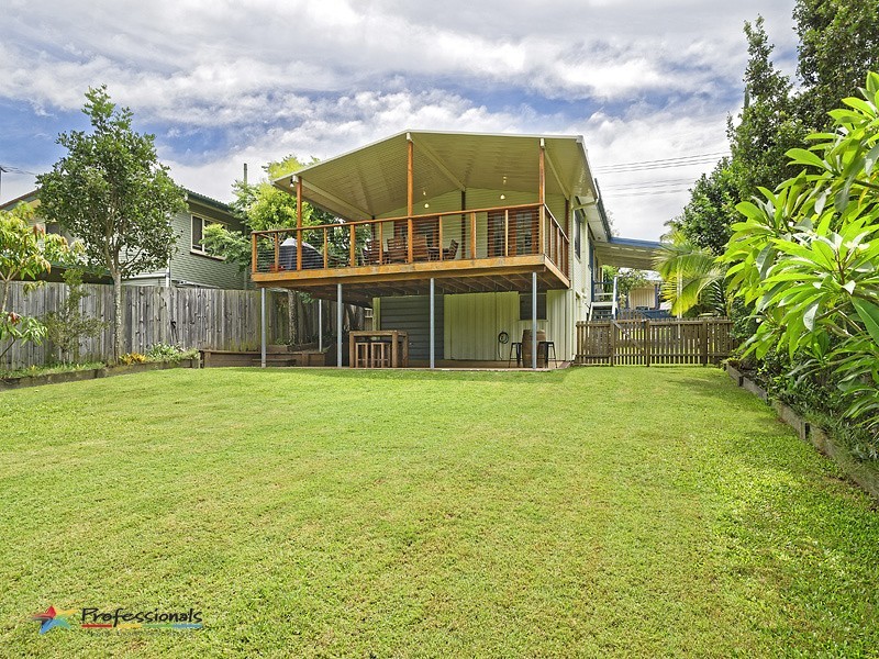 49 Yanderra Avenue, Arana Hills QLD 4054
