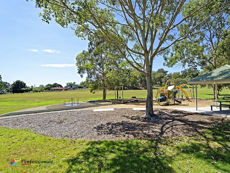 18 Lesina Street, Keperra QLD 4054