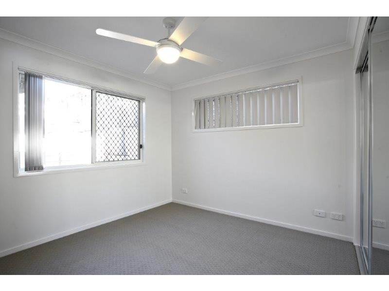 2/2 Georges Court, Everton Hills QLD 4053