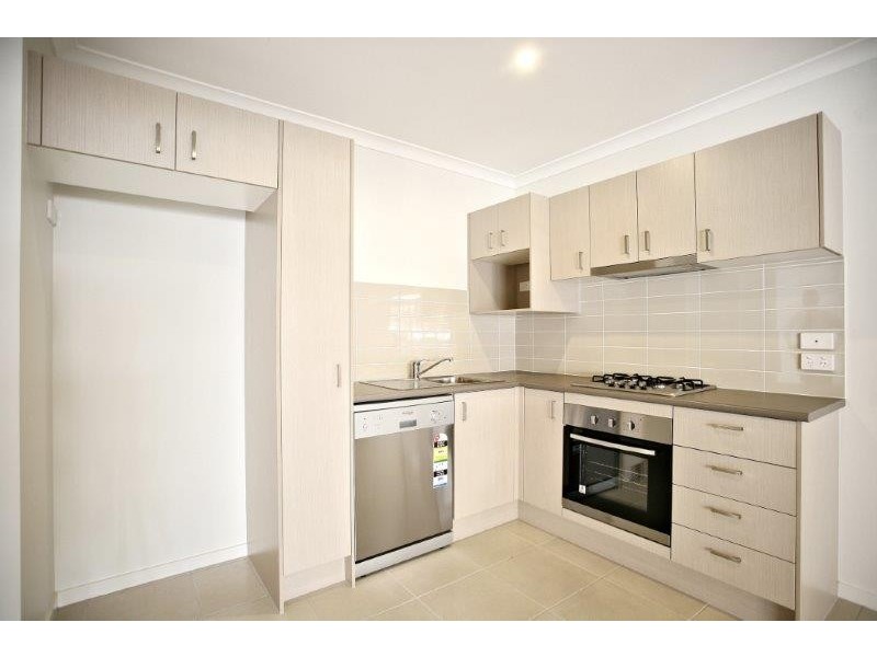 2/2 Georges Court, Everton Hills QLD 4053