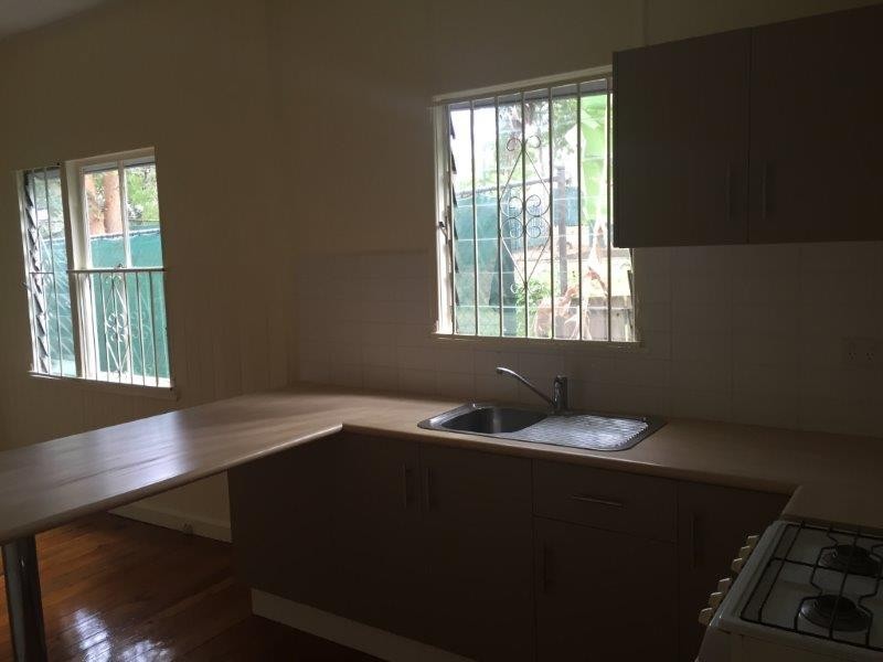 2/41 Garden Terrace, Newmarket QLD 4051