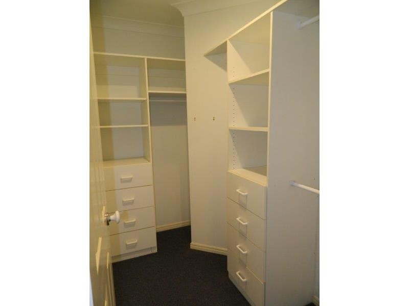 4 Mitchelson Close, Albany Creek QLD 4035