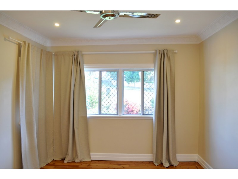 2 Rainey Street, Chermside QLD 4032