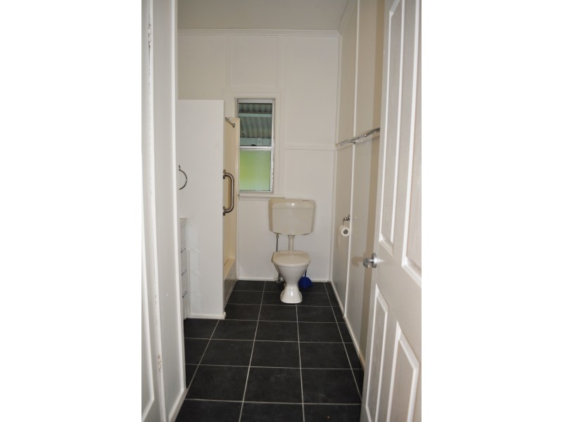 2 Rainey Street, Chermside QLD 4032