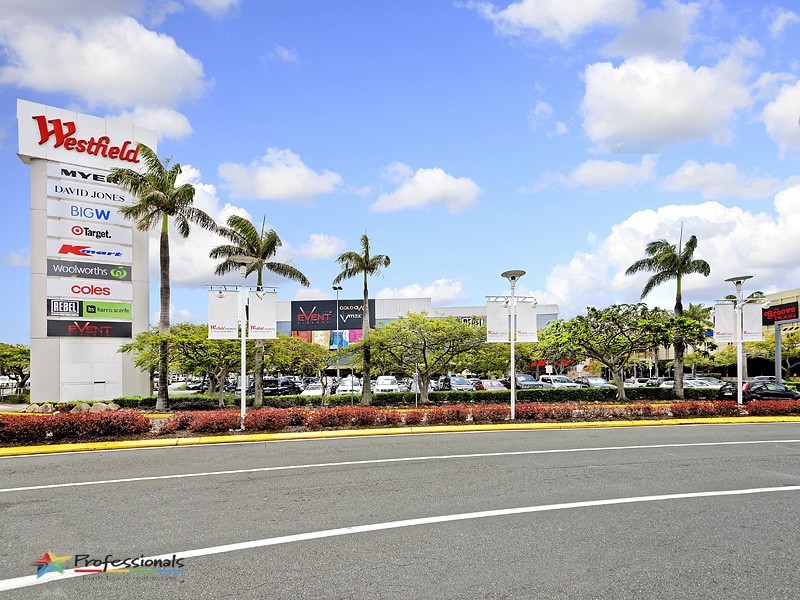 2 Rainey Street, Chermside QLD 4032